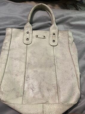 Abbco Women's distressed Leather Tote Bag